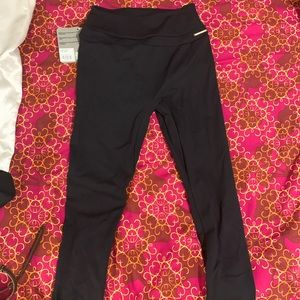 Whitney Simmons X gymshark leggings. Sold out.